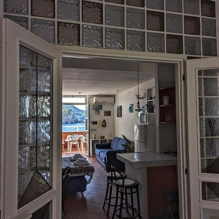 Ponza Holiday Homes - Porto Luaran gambar